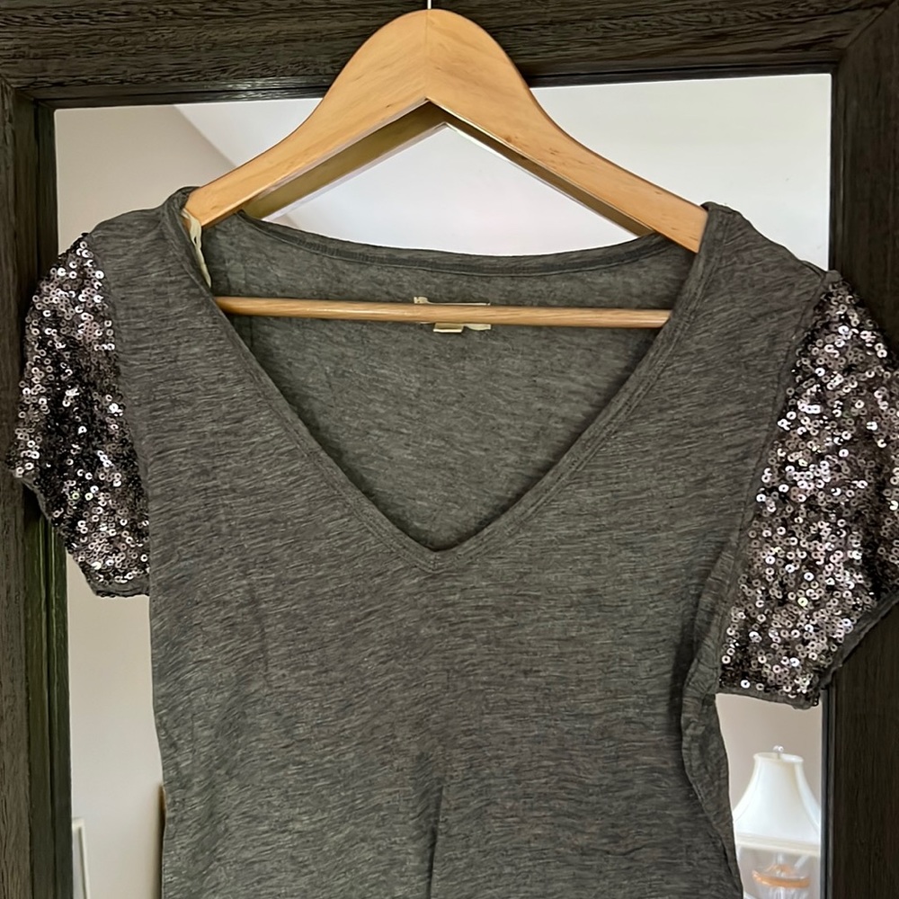 Juniors shirt size small. Aerie
